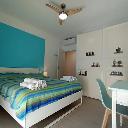 The Boulevard Alcove, Semi-central&quiet Suite, With Balcony! דירה