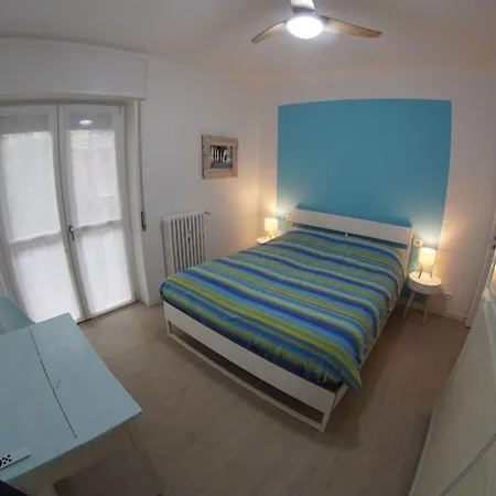 The Boulevard Alcove, Semi-central&quiet Suite, With Balcony! Lecco