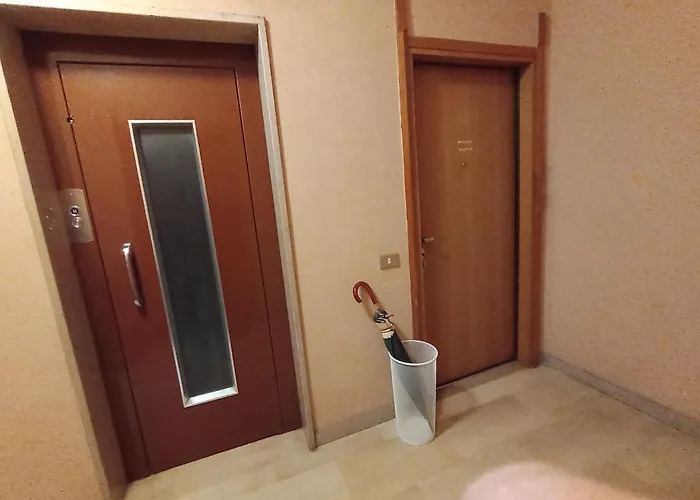 The Boulevard Alcove, Semi-central&quiet Suite, With Balcony! Lecco