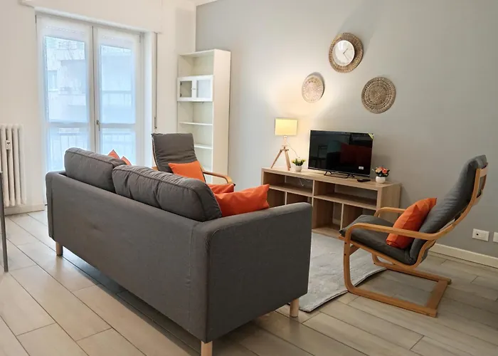 The Boulevard Alcove, Semi-central&quiet Suite, With Balcony! Daire