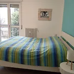 The Boulevard Alcove, Semi-central&quiet Suite, With Balcony! דירה לקו