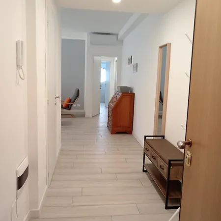 The Boulevard Alcove, Semi-central&quiet Suite, With Balcony! Apartamento