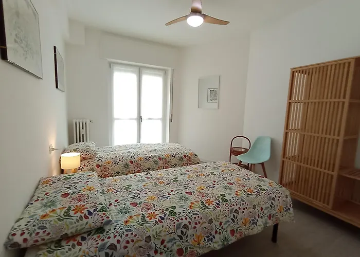 The Boulevard Alcove, Semi-central&quiet Suite, With Balcony! アパート